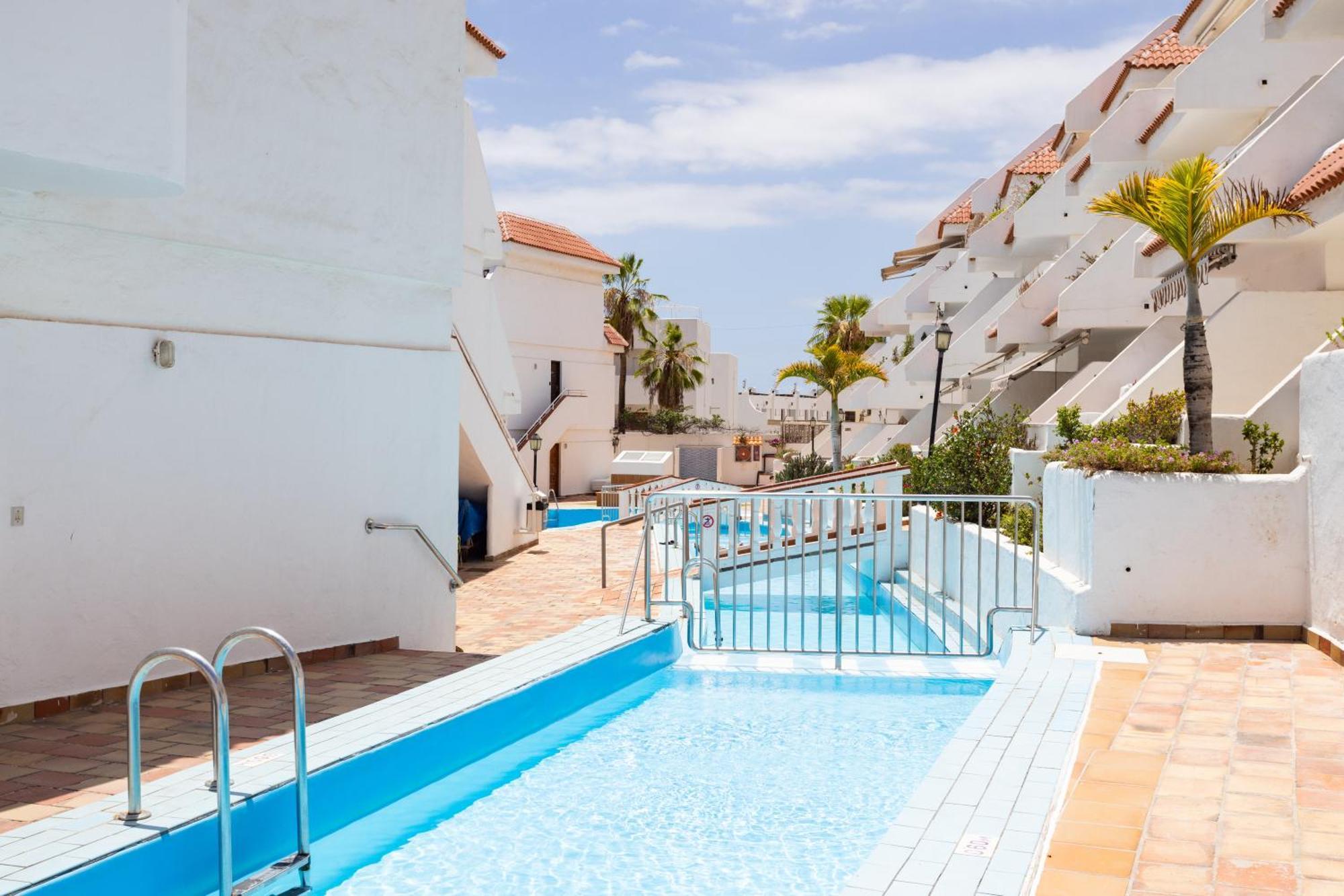 Appartement Home2book Sunny Poolside In Floritas